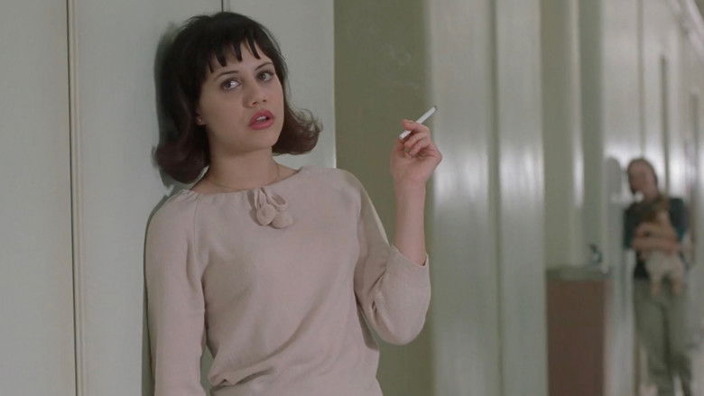 кадр из фильма Прерванная жизнь