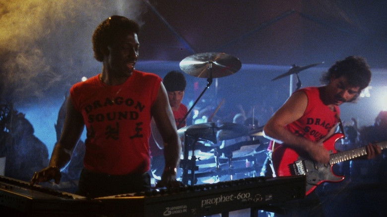 кадр из фильма Связь через Майами