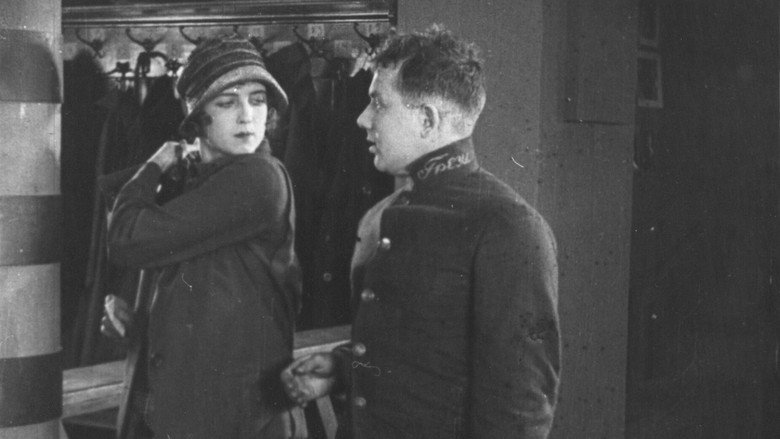 кадр из фильма Поцелуй Мэри Пикфорд