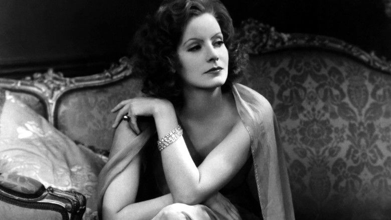 кадр из фильма The Mysterious Lady