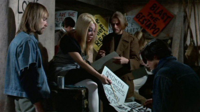 кадр из фильма Riot on Sunset Strip