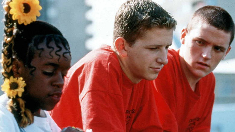 кадр из фильма Beautiful Thing