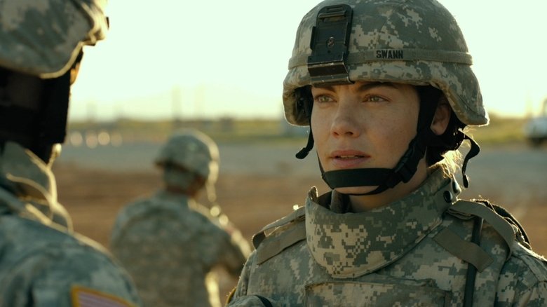 кадр из фильма Форт Блисс