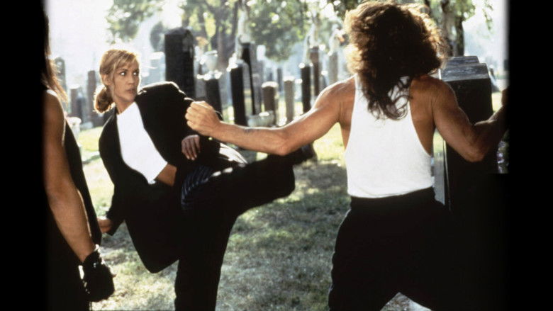 кадр из фильма Чрезмерное насилие 2: Стенка на стенку