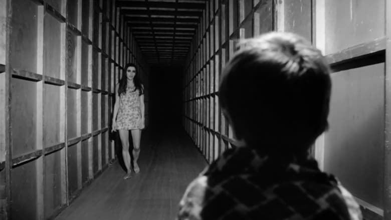 кадр из фильма Mon enfance à Montréal