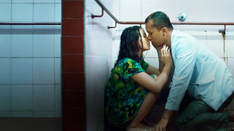 кадр из фильма Yang Tidak Dibicarakan Ketika Membicarakan Cinta