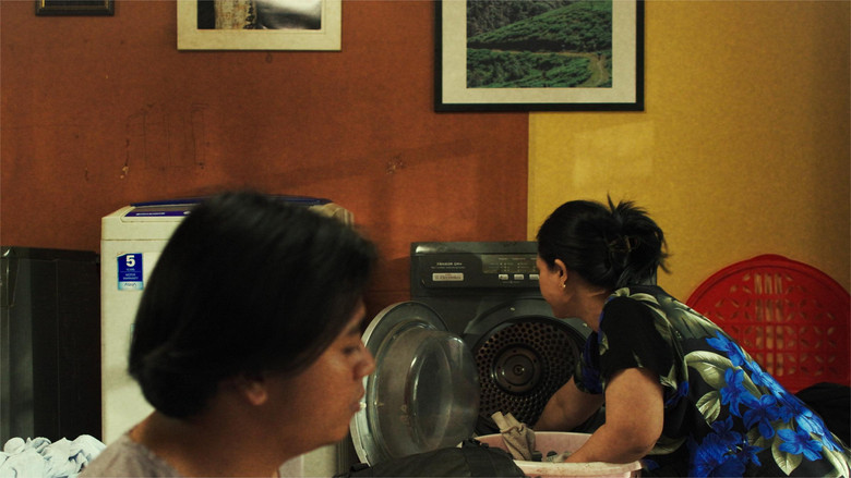 кадр из фильма A Burger I Never Ordered