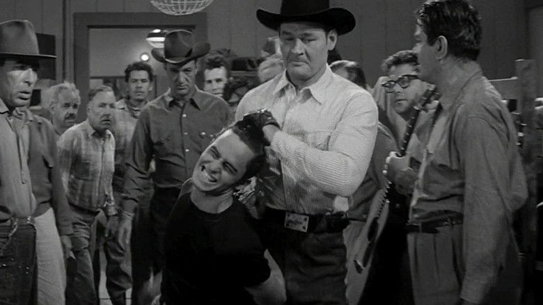 кадр из фильма Man in the Shadow