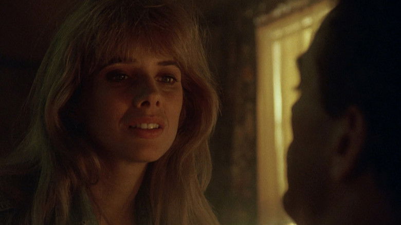 кадр из фильма Некуда Бежать