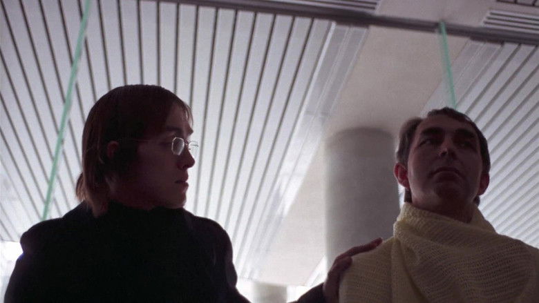 кадр из фильма Crimes of the Future