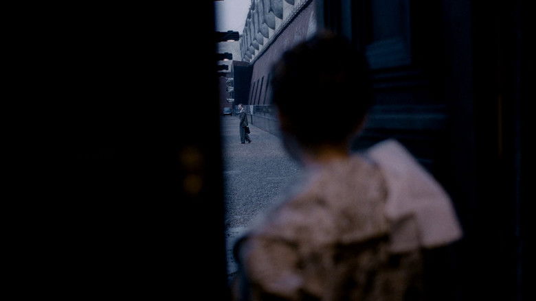 кадр из фильма ДАУ. Три дня