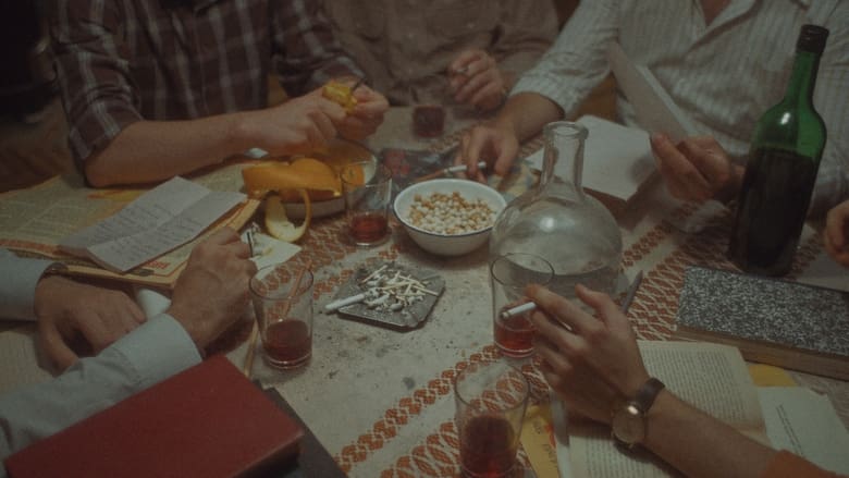 кадр из фильма Hiçbir Şey Yerinde Değil