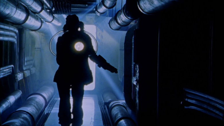 кадр из фильма Дракула 3000