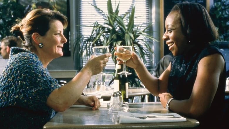 кадр из фильма Тайны и ложь