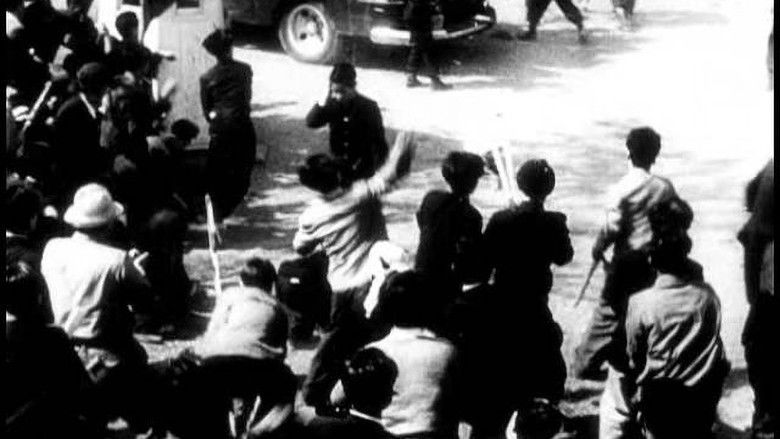 кадр из фильма Sur le passage de quelques personnes à travers une assez courte unité de temps