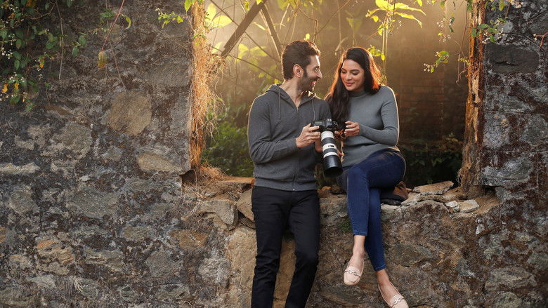 кадр из фильма வெப்பன்