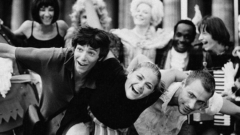 кадр из фильма Прогулка