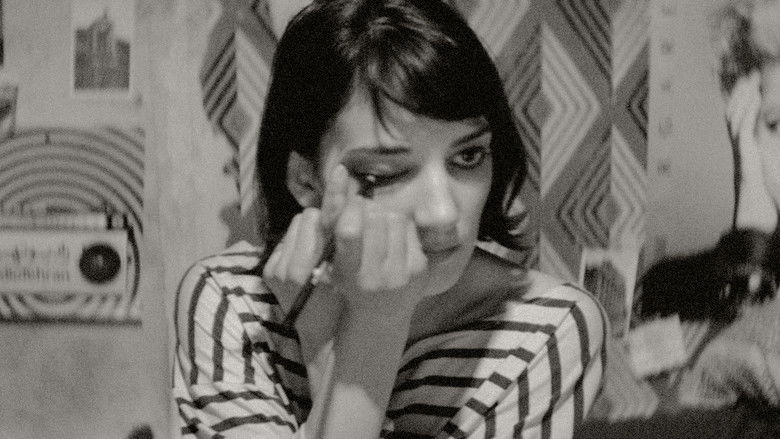 кадр из фильма Девушка возвращается одна ночью домой