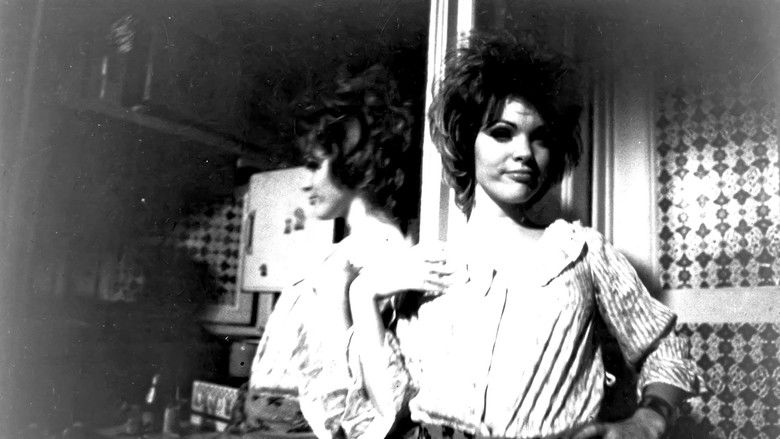 кадр из фильма Последний дом слева