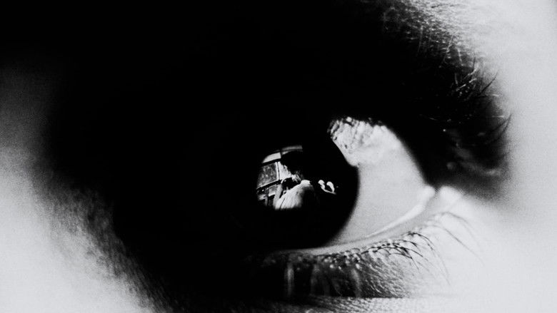 кадр из фильма Пристанище Евы