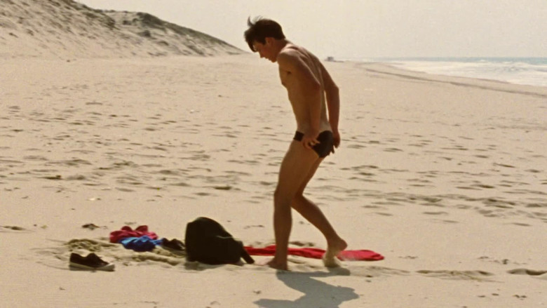 кадр из фильма Летнее платье