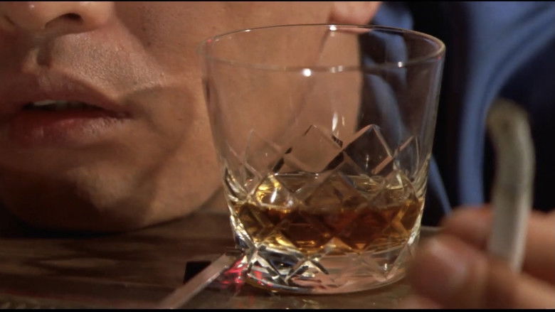 кадр из фильма Преступники Синдзюку: По газам