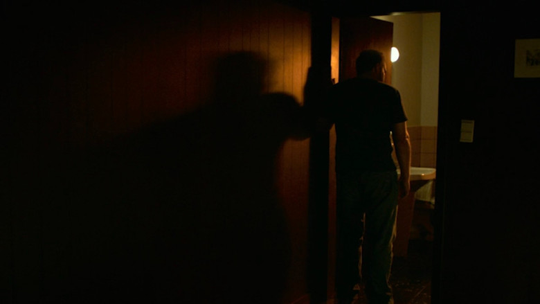 кадр из фильма Фиолетовый