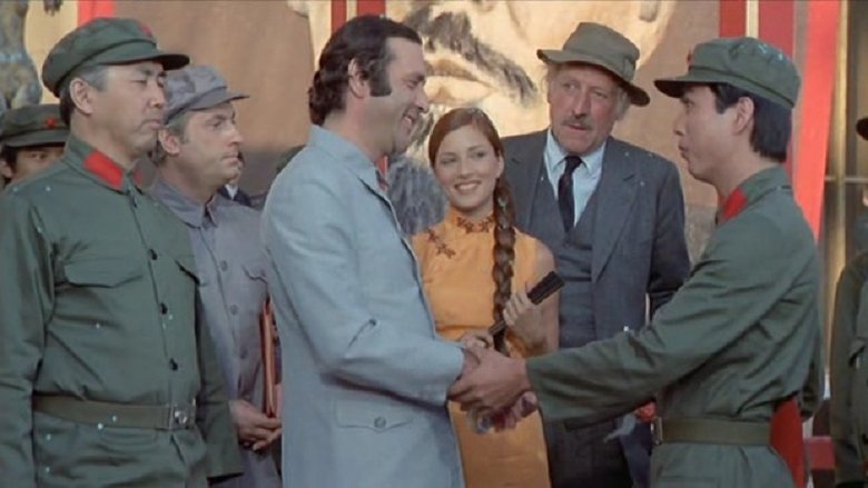 кадр из фильма Китайцы в Париже