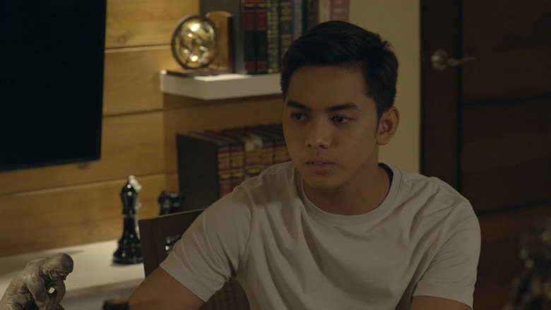 кадр из фильма My Father, Myself