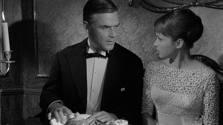 кадр из фильма Постоялый двор на Темзе