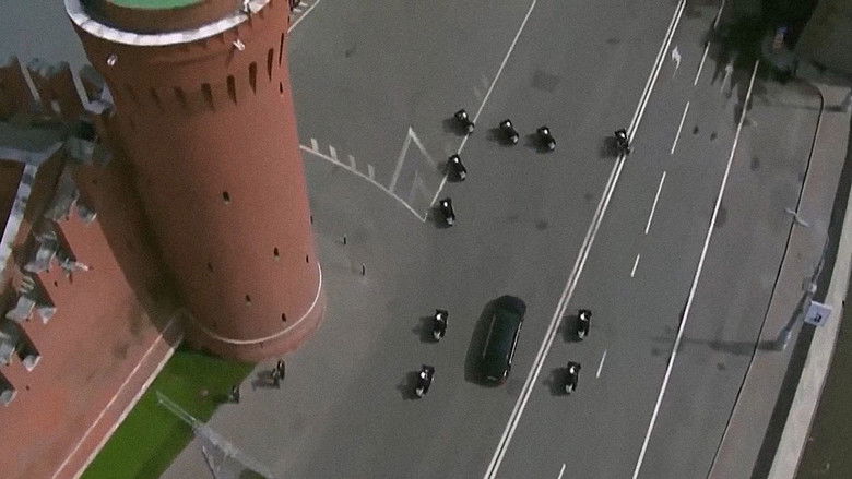 кадр из фильма Хуизмистерпутин