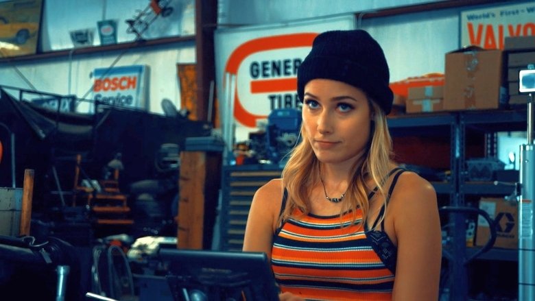 кадр из фильма Шершень