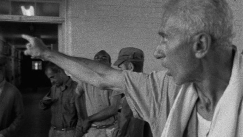 кадр из фильма Titicut Follies