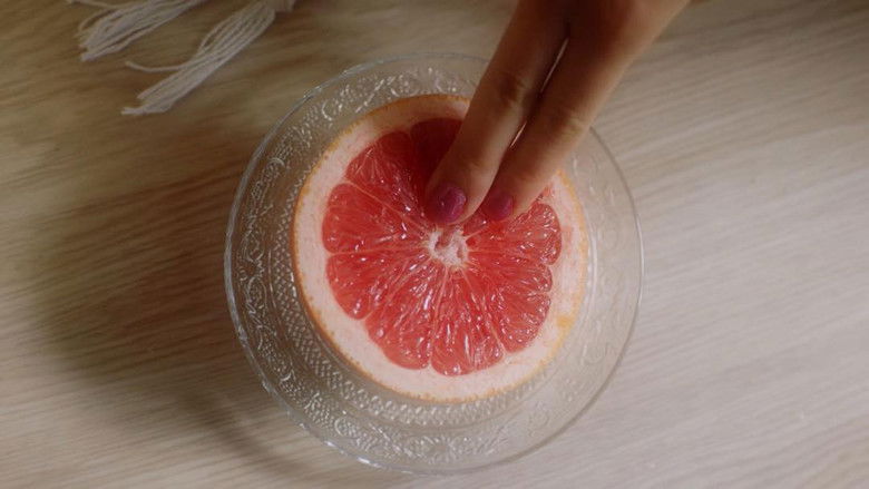 кадр из фильма Bloody Hell