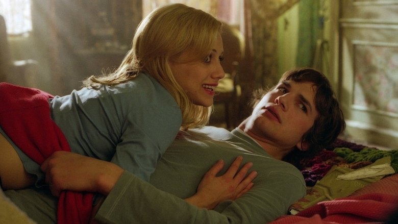 кадр из фильма Молодожёны