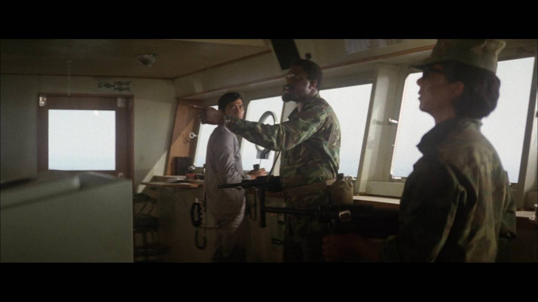 кадр из фильма 東京湾炎上