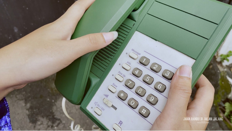 кадр из фильма Jawa Randu Di Jalan Jalang