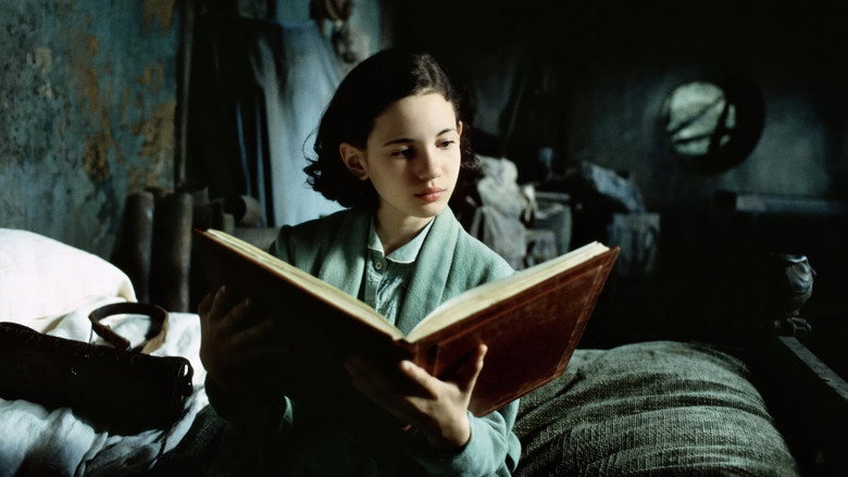 кадр из фильма Лабиринт Фавна