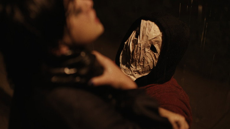 кадр из фильма Он наблюдает за тобой