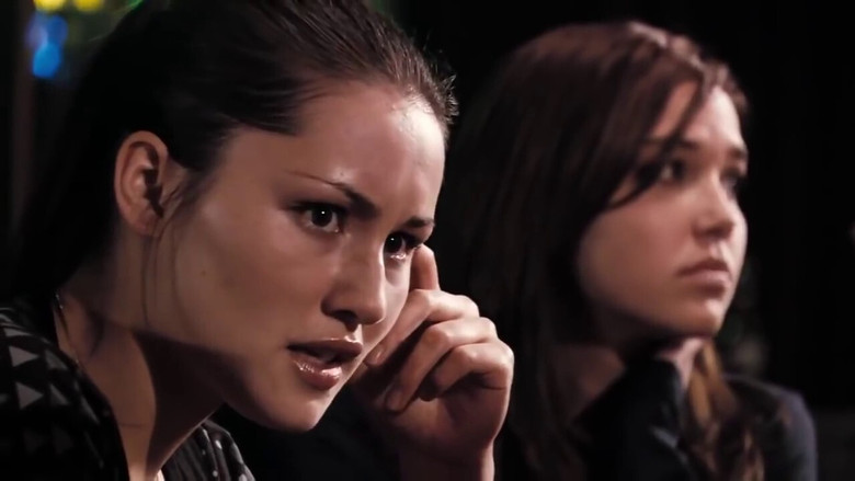 кадр из фильма Багровая мгла