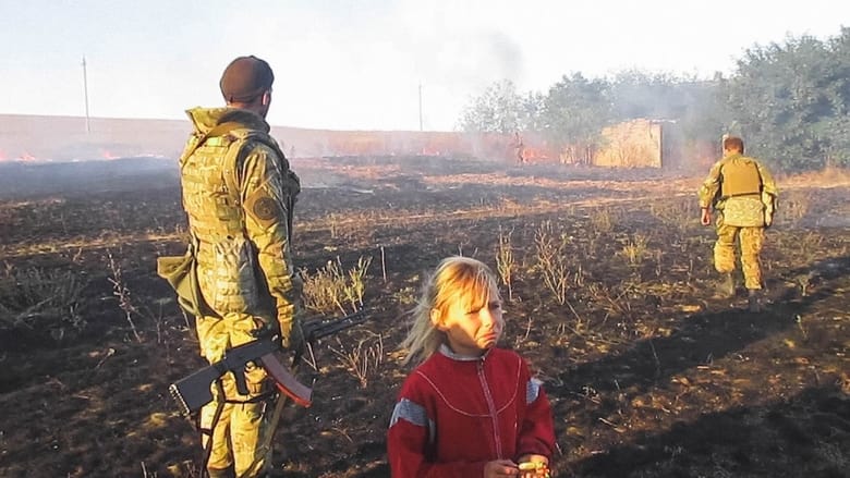 кадр из фильма Зошит війни