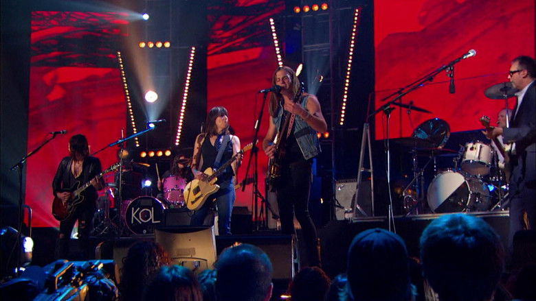 кадр из фильма The Pretenders - With Friends