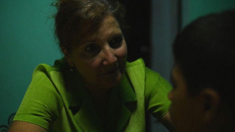 кадр из фильма Casa de mi madre