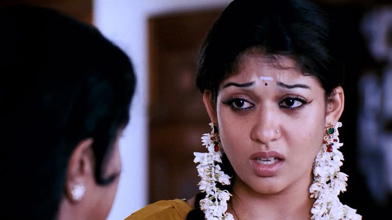 кадр из фильма ஆதவன்