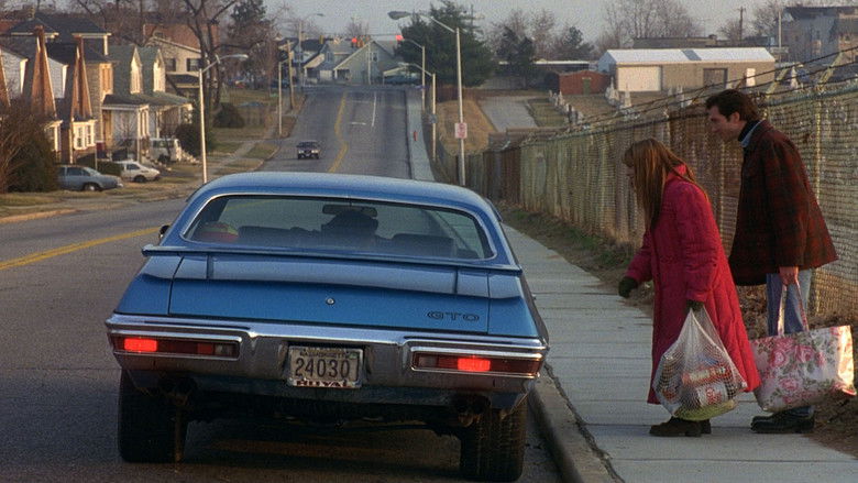 кадр из фильма Домой на праздники