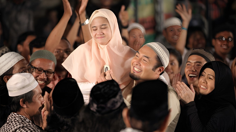 кадр из фильма Ayat Ayat Adinda