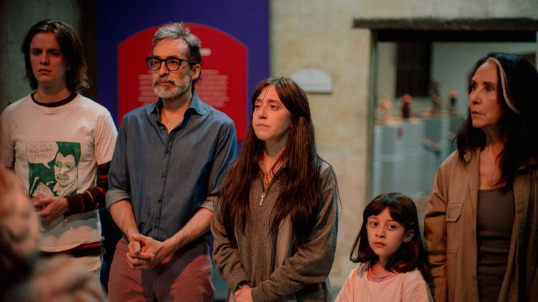 кадр из фильма Caras vemos