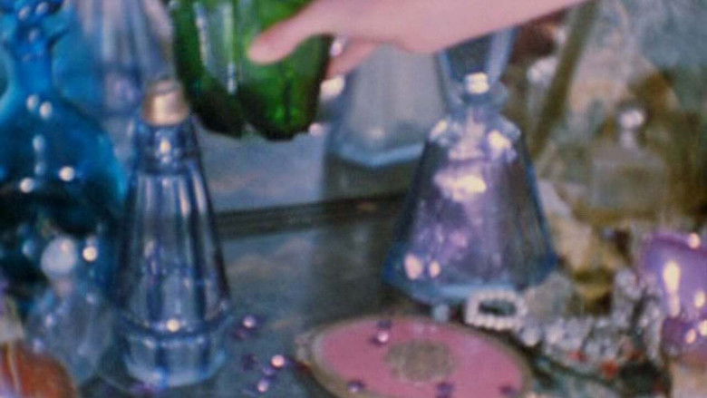 кадр из фильма Puce Moment