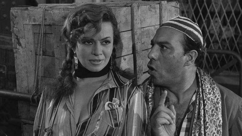 кадр из фильма Каирский вокзал