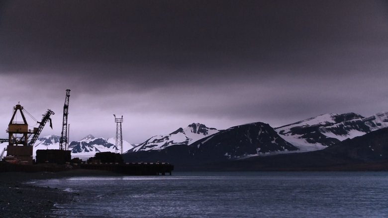 кадр из фильма Грумант. Остров коммунизма